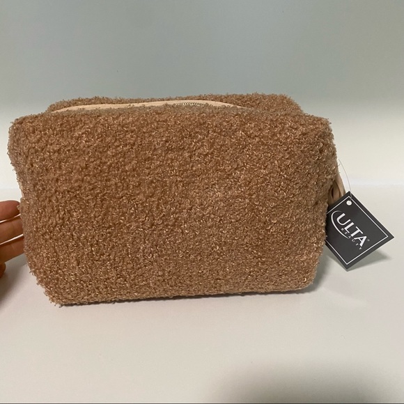 Makeup Bag Set - Picture 16 of 16